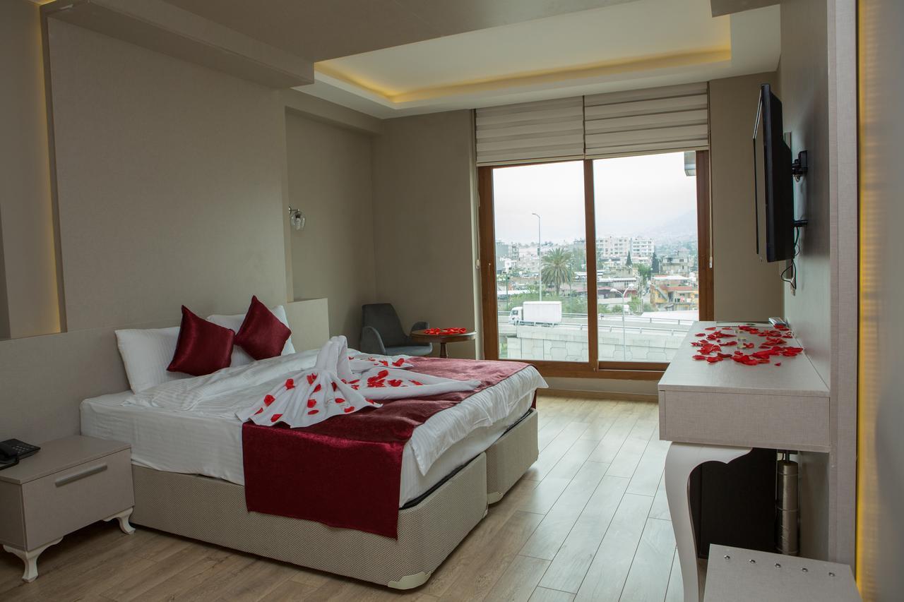 Akcali Hotel İskenderun Buitenkant foto